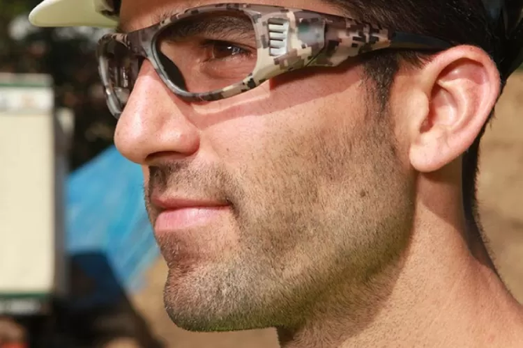 Hướng Dẫn Chọn Lựa Kính Bảo Hộ Phù Hợp Cho Công Việc của Bạn