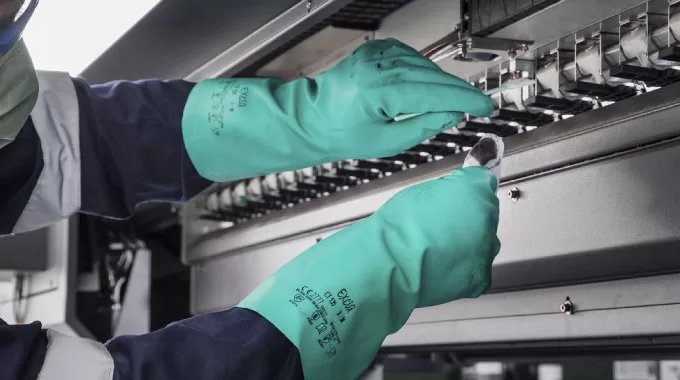 10 Lợi Ích Quan Trọng Của Việc Sử Dụng Găng Tay Bảo Hộ Lao Động