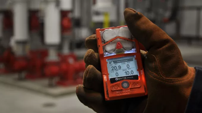 Khi Nào Nên Sử Dụng Máy Đo Khí Độc Trong Môi Trường Làm Việc?
