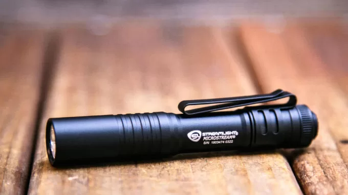 Đèn Pin Chống Cháy Nổ: Giải Pháp Chiếu Sáng An Toàn